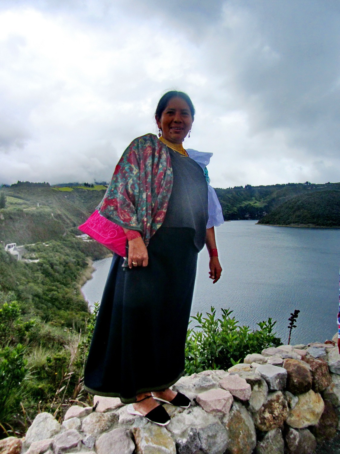 Woman wearing the tradicional costume of the indigenous people of this region
